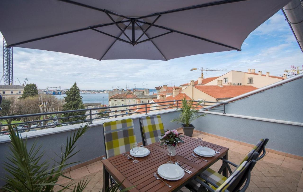 City Centre Sea View Apartment Pula Exterior photo