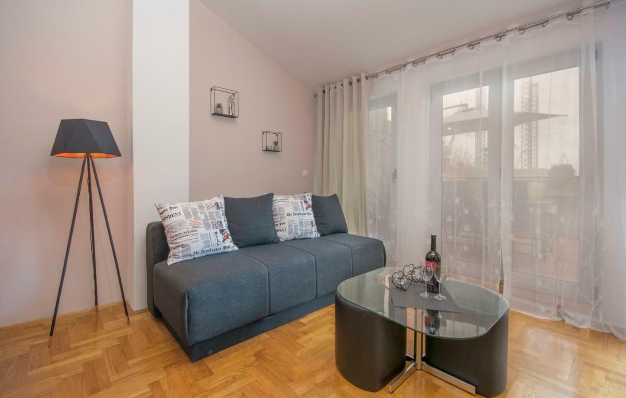 City Centre Sea View Apartment Pula Exterior photo